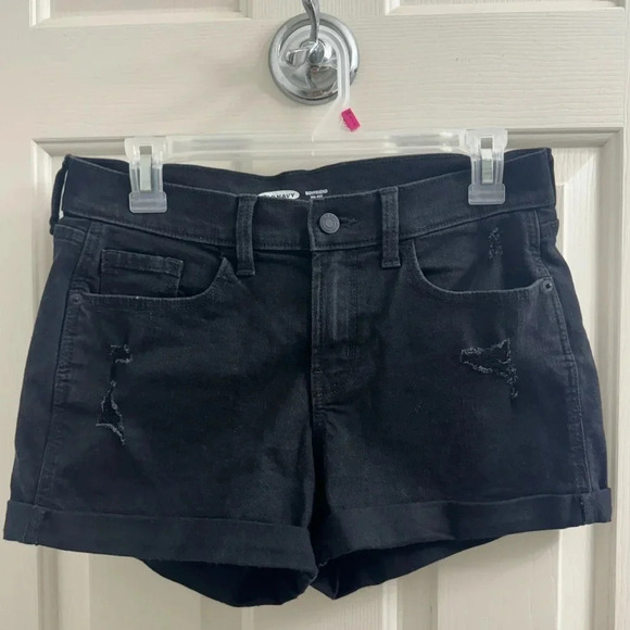 Old Navy - black boyfriend mid-rise distressed jean shorts size 4 - Picture 2 of 8